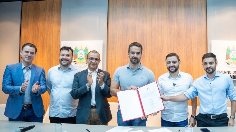 Leite disse que as iniciativas reforçam o compromisso com a reconstrução dos municípios mais atingidos pela enchentes