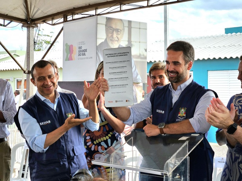 Governador Eduardo Leite e secretário Carlos Gomes