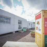 Entrega de 86 módulos habitacionais transportáveis em Estrela